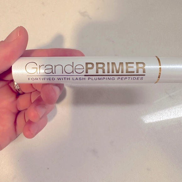 Grande cosmetics grande primer fortified lash plumping with peptides - Picture 3 of 4